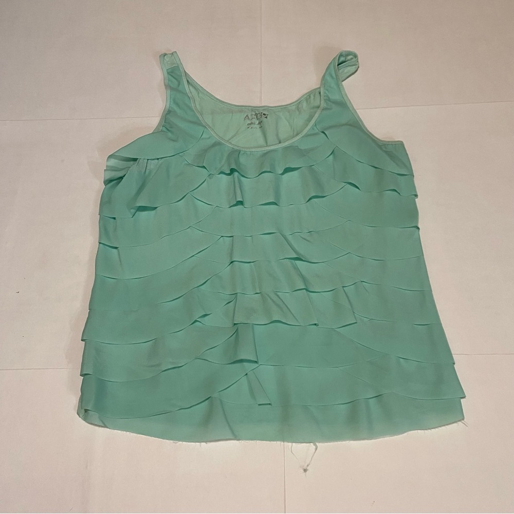 ⭐️Apt. 9 Green Ruffled Sleeveless Tank Top